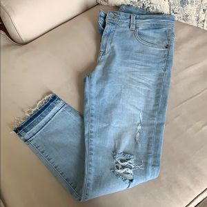 Zara Z195 Basic Denim Jeans- New